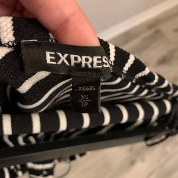 Express Black and White Stripe Tie Front Tube Top Size XS - Picture 6 of 6